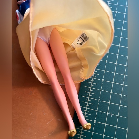 Applause Walt Disney Snow White Doll - Picture 6 of 8